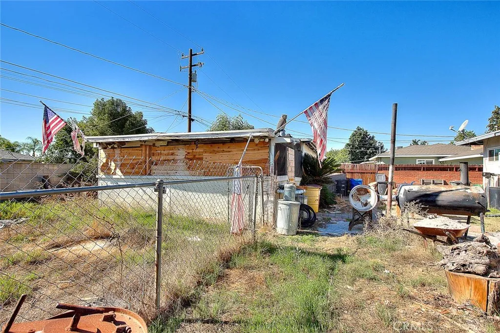 909 W Flora Street, Ontario, California 91762 home-pic-47